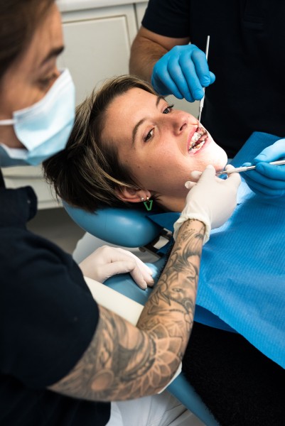 apparecchio dentale 2 - Studio Dental Cure Sacchi