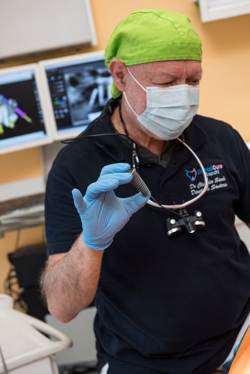 implantologia 2 - Studio Dental Cure Sacchi