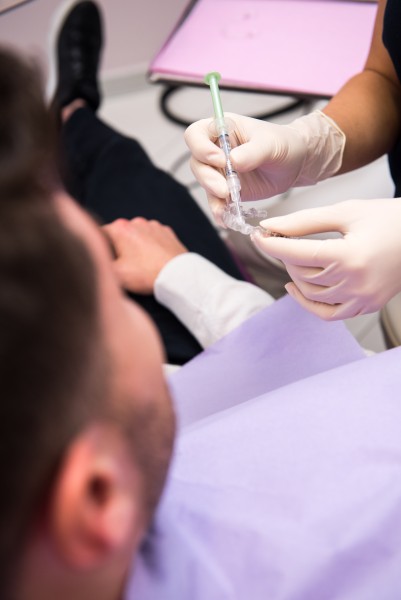 sbiancamento-2 Studio Dental Cure Sacchi